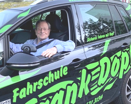Fahrschule Frank Dopf in Karlsruhe - auch für Senioren Fahrschule Frank Dopf in Karlsruhe - auch für Senioren